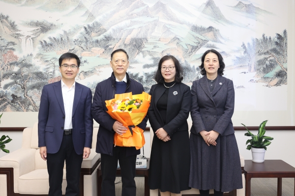 寧波市科協(xié)領(lǐng)導(dǎo)拜訪新當(dāng)選院士李琳 轉(zhuǎn)達(dá)市委市政府關(guān)心慰問